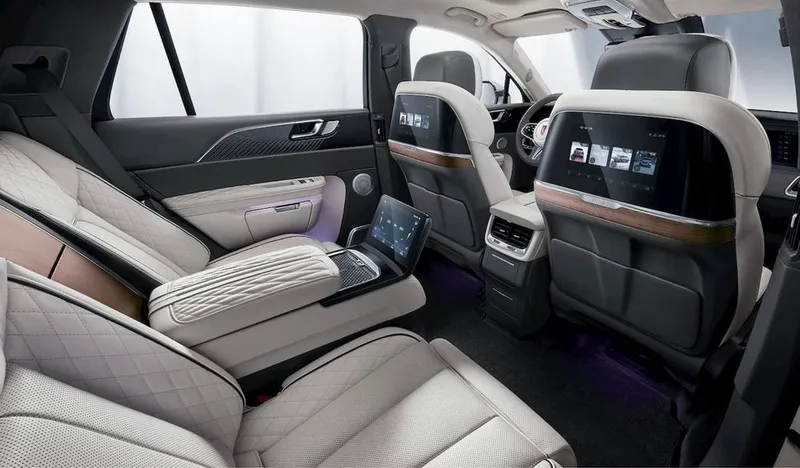 Hongqi Hs9 eng Full pozitsya — фото 2