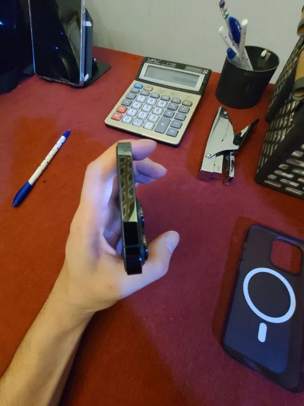 Iphone 13 pro sotiladi bez korobka 3