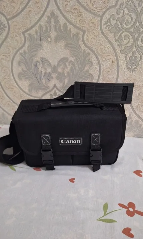 Продаются сумки для фотоаппаратов Canon и Sony 5