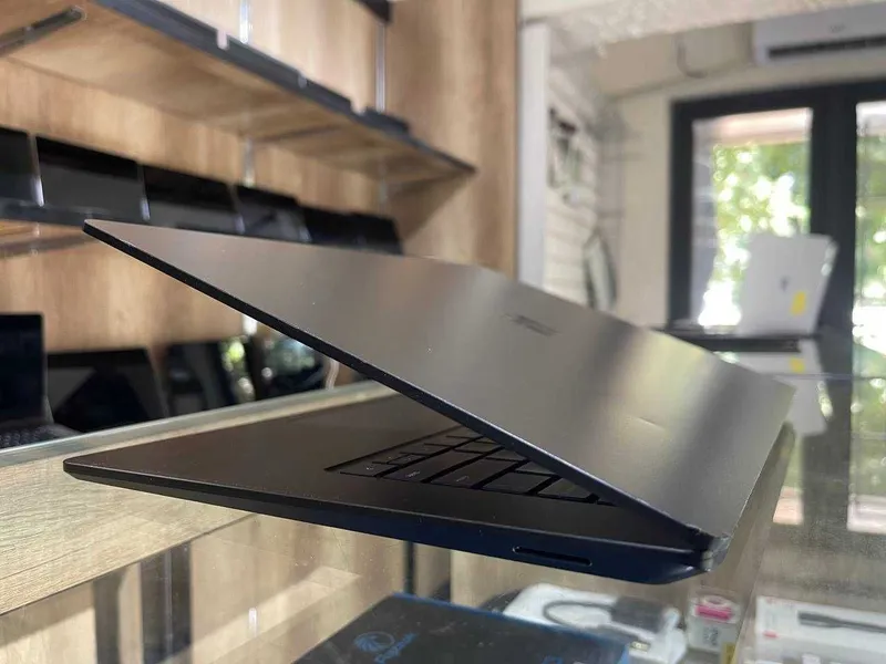 Microsoft Surface laptop 3 CORE i7-1065G7 ram 16 ssd 512 3 Microsoft Surface laptop 3 CORE i7-1065G7 ram 16 ssd 512 3