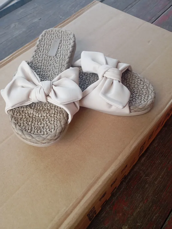 i 150.000 narxiga arzidi 36 razmer yengi rosa zor i 150.000 narxiga arzidi 36 razmer yengi rosa zor