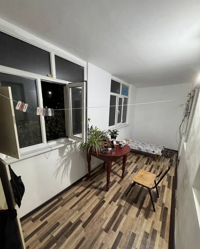 Продаётся квартира в центре Радуги Raduga markazida kvartira 6 Продаётся квартира в центре Радуги Raduga markazida kvartira 6