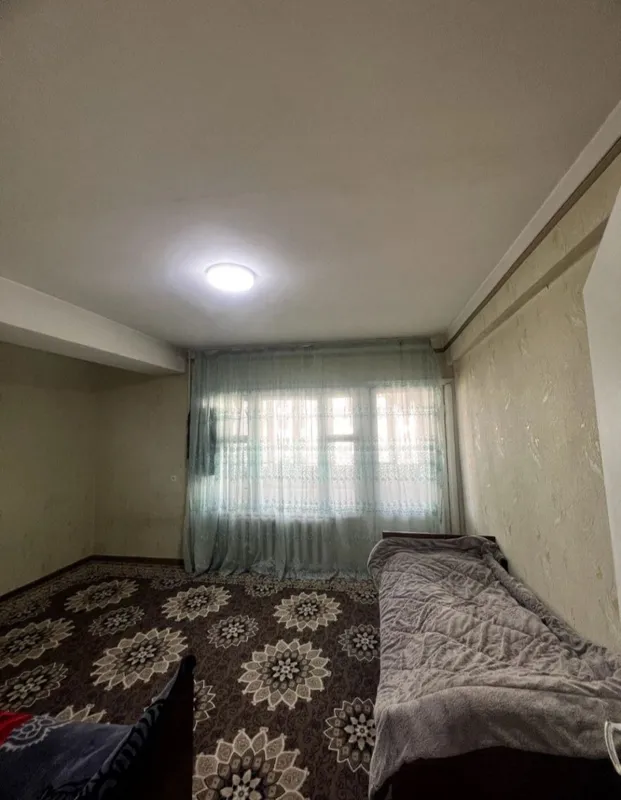 Maksi Gorkiy. 100 kvadrat 2 Maksi Gorkiy. 100 kvadrat 2