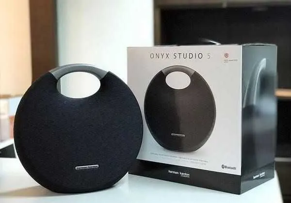 Беспроводная колонка Harman Kardon Onyx Studio 5 1 Беспроводная колонка Harman Kardon Onyx Studio 5 1