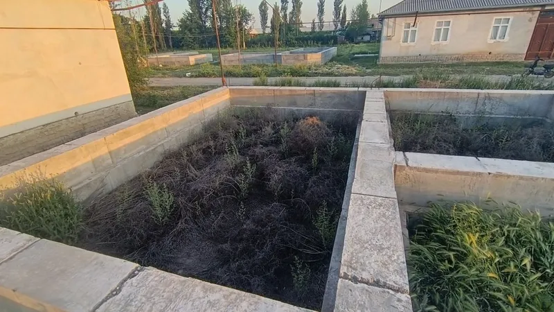 Участка сотилади 6 Участка сотилади 6