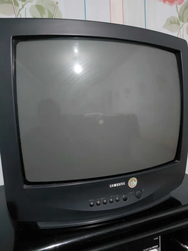 Продам телевизор Samsung