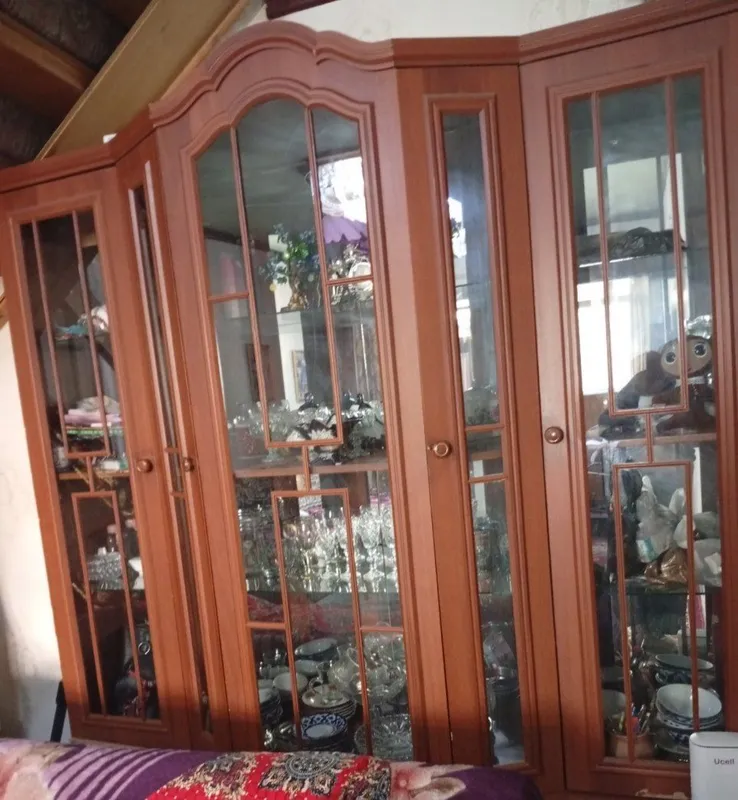 Сервант деревянный 2 Сервант деревянный 2