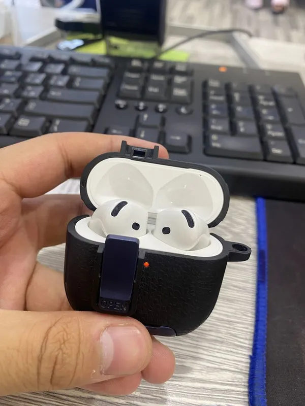 Airpods 4 anc original 1 Airpods 4 anc original 1