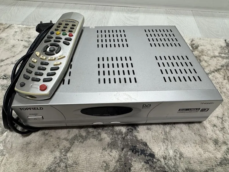 Тюнер Topfield TF4000Fi