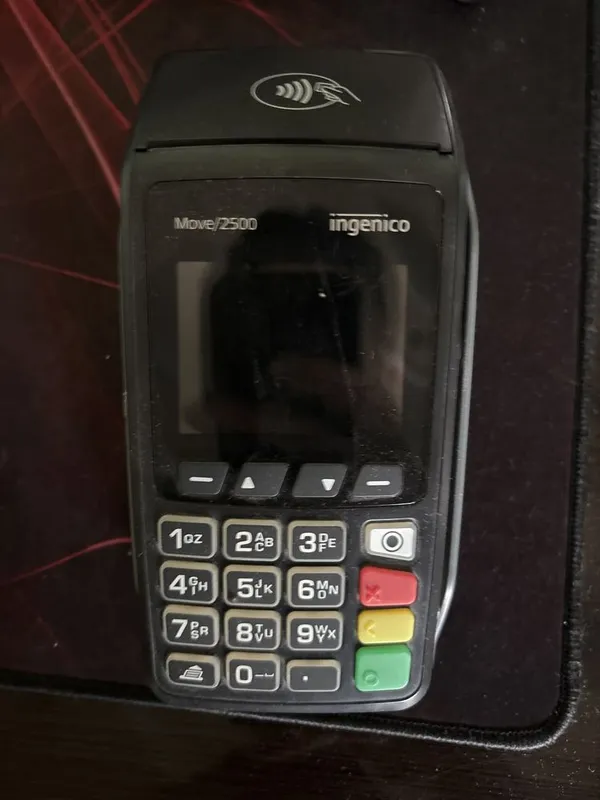 Humo Terminal Ingenico move 2500