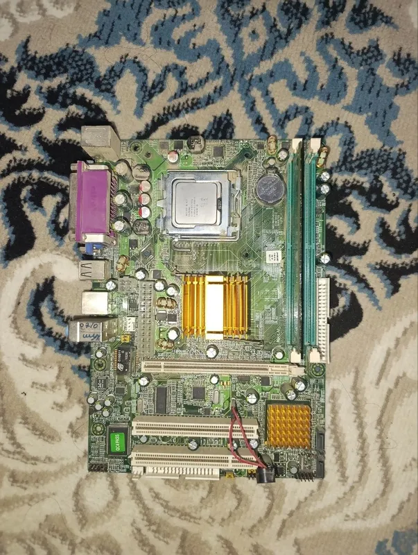 G31 motherboard satiladi 1 G31 motherboard satiladi 1