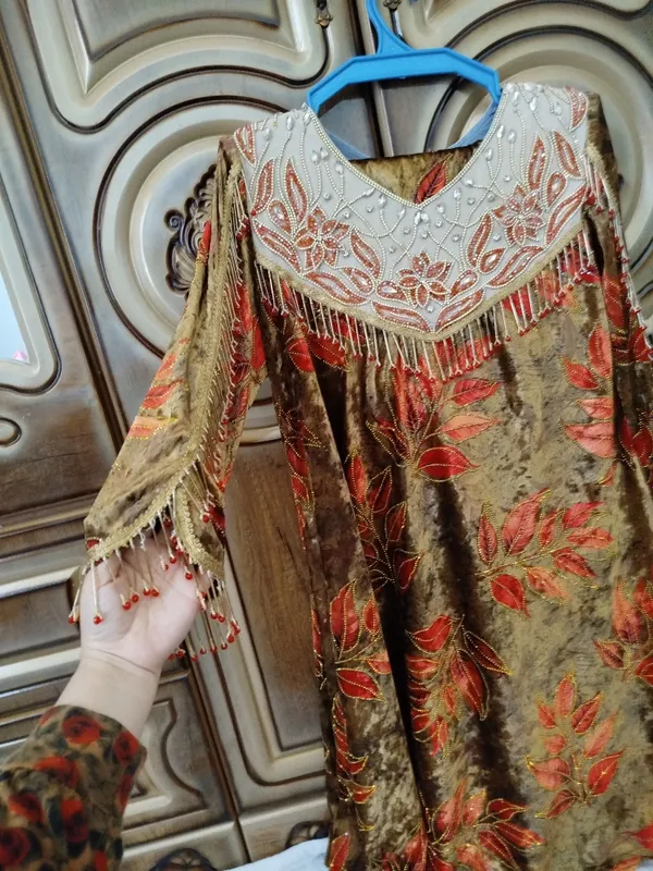 Женское платье 2 Женское платье 2