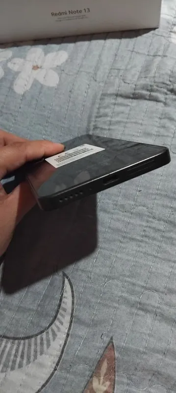 Redmi Note 13.Turbo zaryad oladi.Ayol kishi tutkan.Aybi yo'q. 4 Redmi Note 13.Turbo zaryad oladi.Ayol kishi tutkan.Aybi yo'q. 4