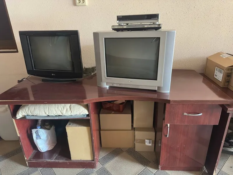 Продаются Столы офисные
