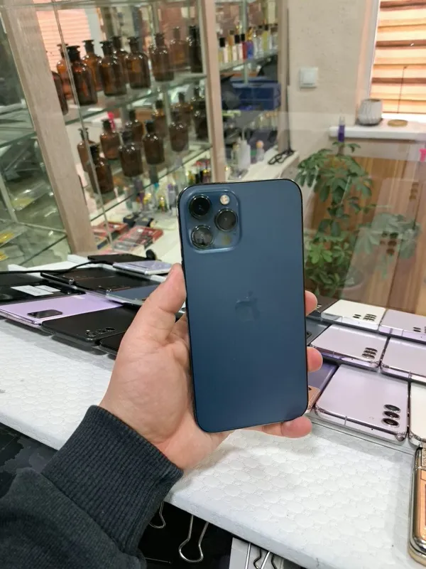 iPhone 12 Pro Max, память 256GB, 72% 2