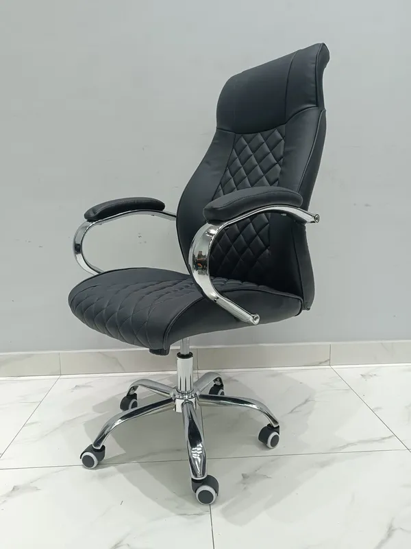 Darvin ofis kreslosi, 3