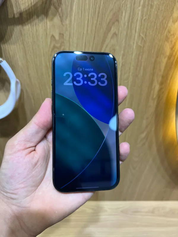 Iphone 16pro — фото 1