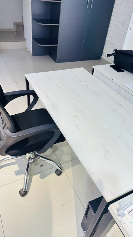 desk 2