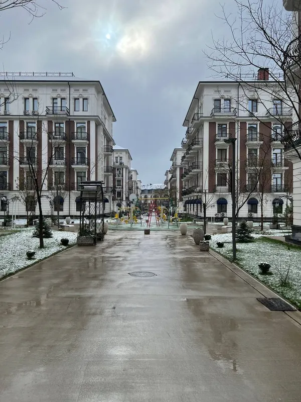 Продаётся 3-комнатная квартира в ЖК Cambridge Residence (коробка), 92 м² 1