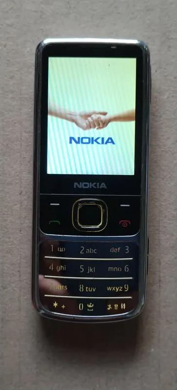 Продаётся телефон Nokia 6700