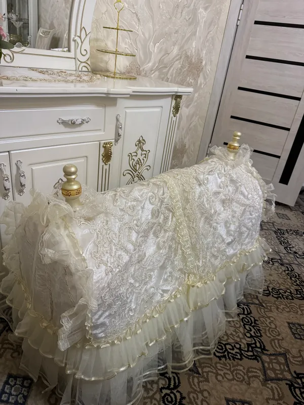 Продаётся бешик, состояние новое, цена 300 тысяч 2