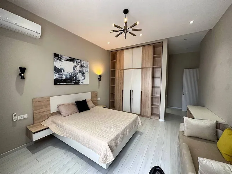 Продаётся 4-комнатная квартира, 182 м², 7/7, Мирабадский район 5
