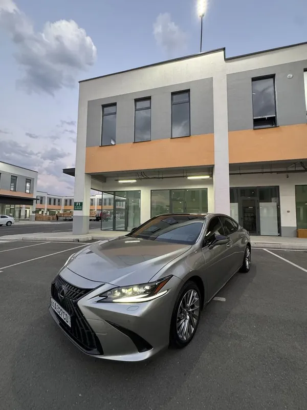Lexus ES300 Premium Klass 2025 Model 1 Lexus ES300 Premium Klass 2025 Model 1