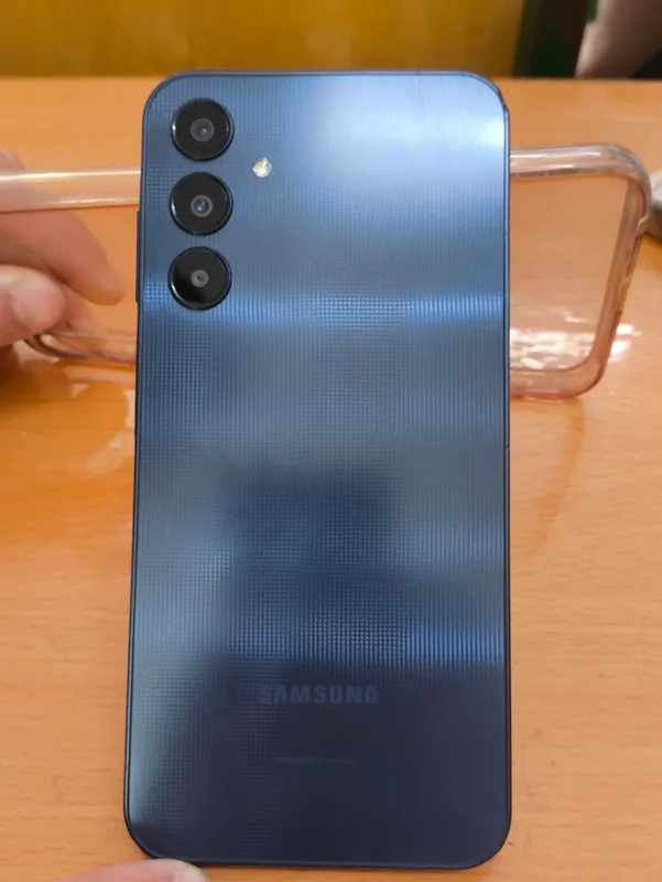 Samsung A25 — фото 2