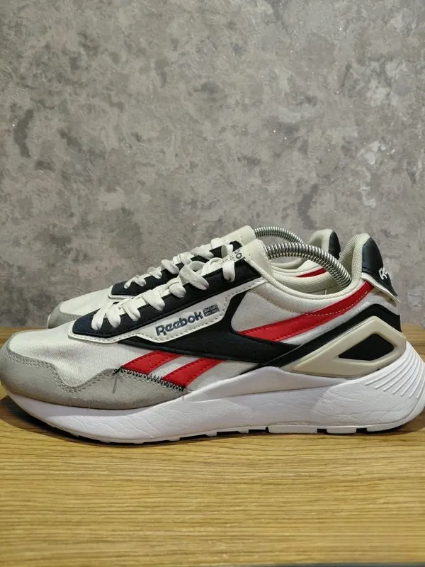 Оригинальные кроссовки Reebok Classic 3 Оригинальные кроссовки Reebok Classic 3