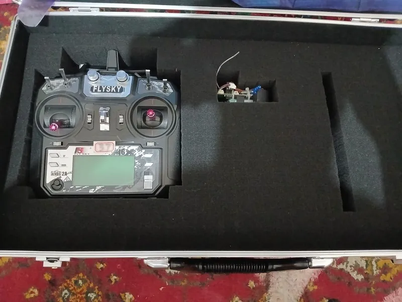 Kapalak dron 1 dona 3 Kapalak dron 1 dona 3