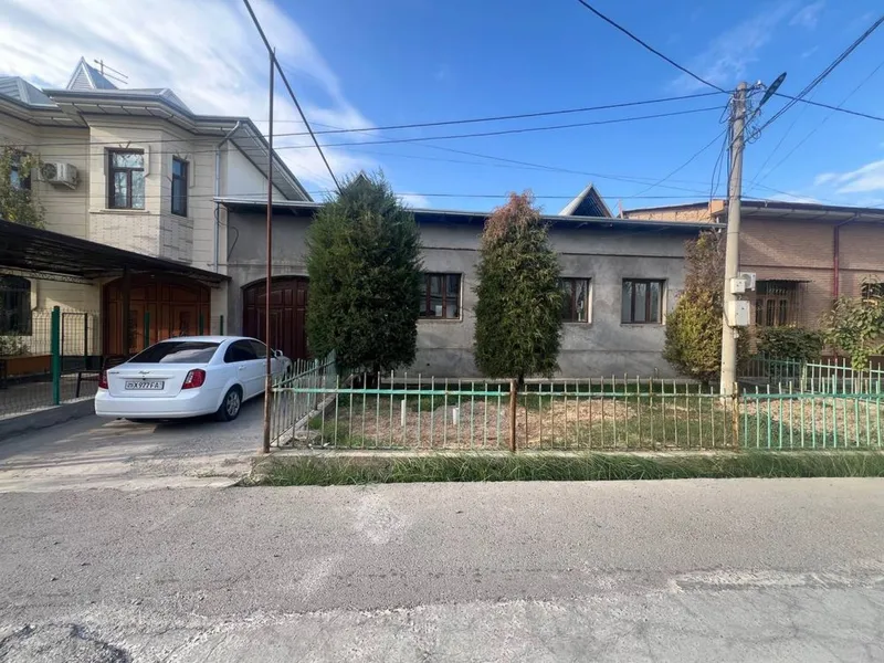 СРОЧНО ПРОДАЕТСЯ! 4+1соток Махалля Кухна Мевазор, ор: Амир-Темур