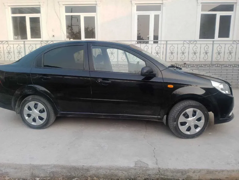 Nexia 3 RAVON sotiladi 2018 yil 6500 ye