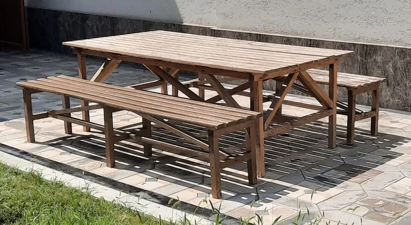 Стол и 2 скамейки