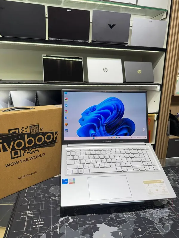 Asus Vivobook OLED 2.8K Asus Vivobook OLED 2.8K