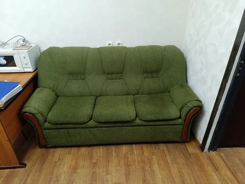 Продам 2 дивана б/у в хорошем состоянии