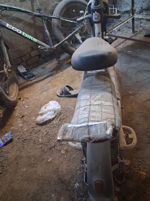 Ishlamaydigan holatda skutor sotiladi, ishlatilgan 4