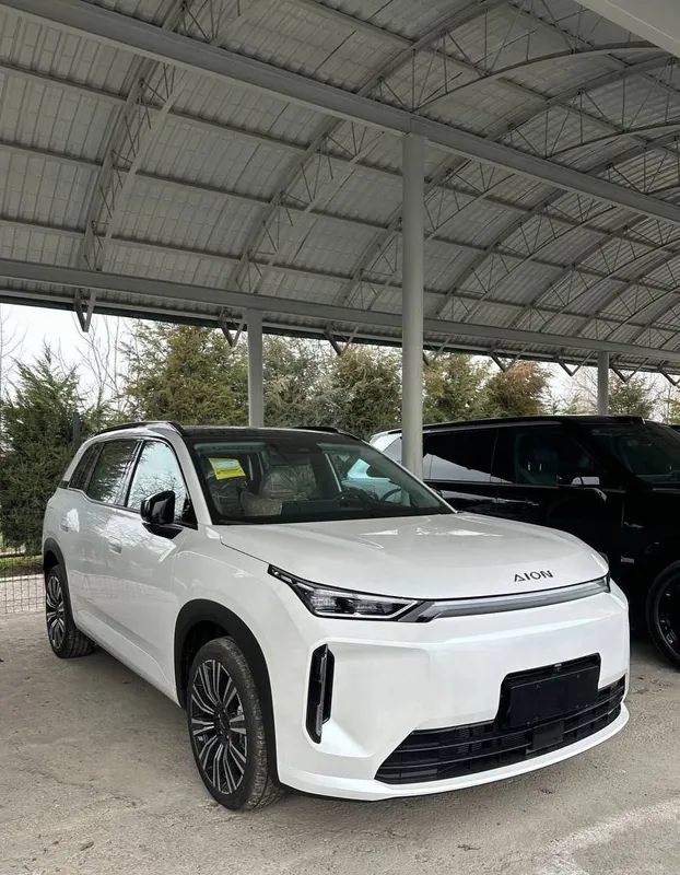 **Gac aion i60 ev 650 km qoraga qora salon — фото 3