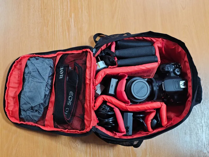 Продаю комплект Canon 700D, 18-135мм STM, 50мм STM, полный набор — фото 2