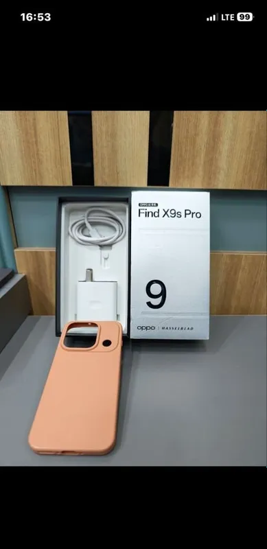 OPPO Find X9s Pro — China 2 OPPO Find X9s Pro — China 2