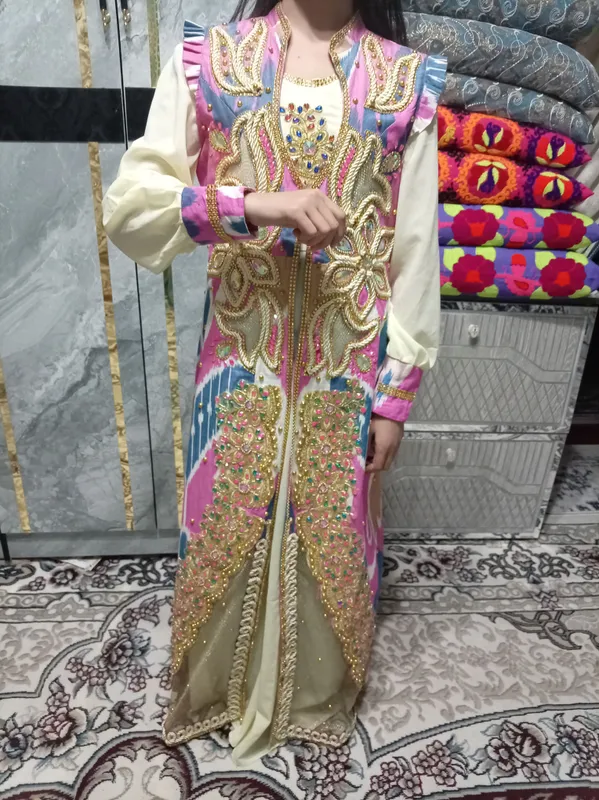 bir marotaba kiyilgan narxi kelishiladi bir marotaba kiyilgan narxi kelishiladi