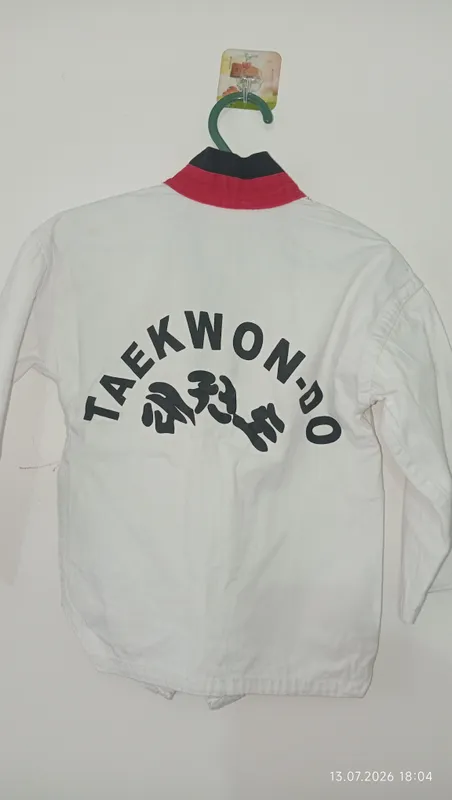 Taekwondo forma. 5/6 yoshga 2