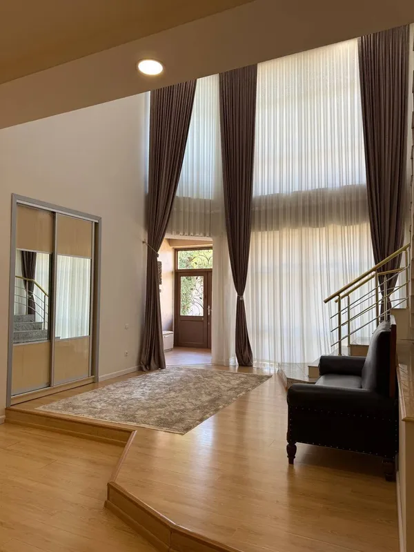 6-комнатная квартира, 251 м², Юнусабад 5