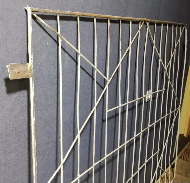 Решетка на окна б/у