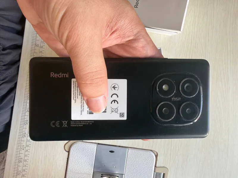 Redmi Note 14 Pro 4