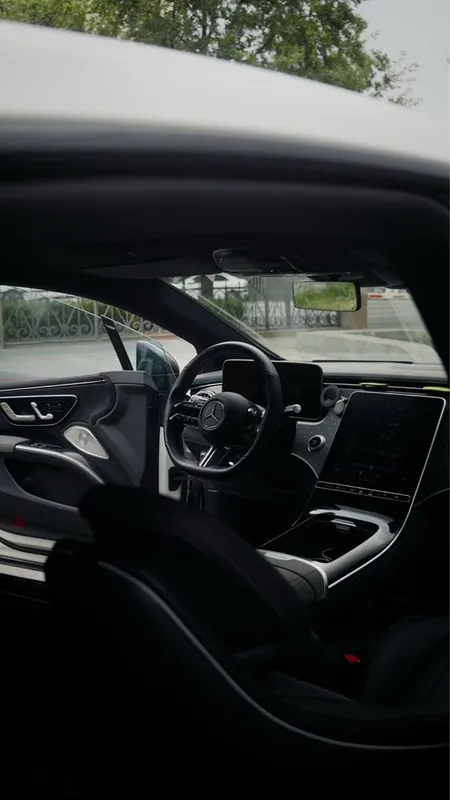 Mercedes Benz EQS 450+ 5