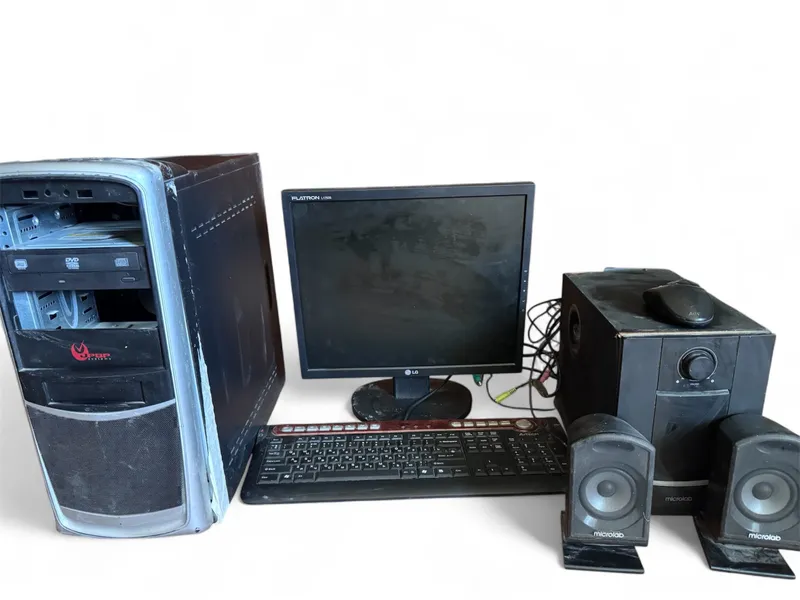 LG monitorli kompyuter komplekti