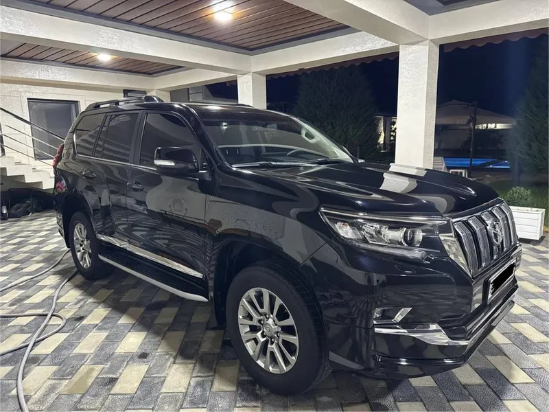 Продается Toyota Land Cruiser Prado 150 — фото 1