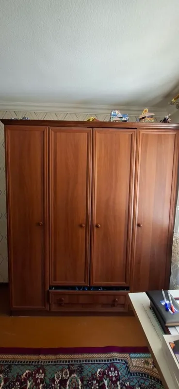 Продаётся спальный гарнитур 2