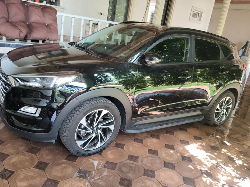 Hyundai Tucson 2020г 2 AT! 3 поз! Люк есть! Черный! 43 тыс км пробега! 3