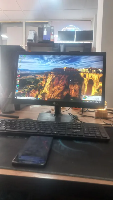 monitor  optom narxda